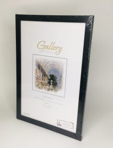 Фоторамка пластиковая Gallery 50х70 641877-20