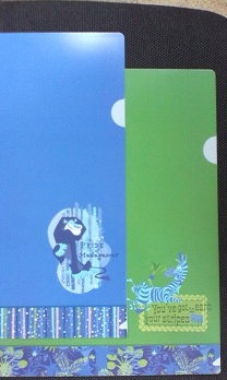 Папка-уголок А4 "Madagascar advanced"  ЕК 18093