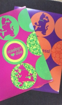 Папка-уголок А4 "Scooby-doo fashion"  ЕК 17098