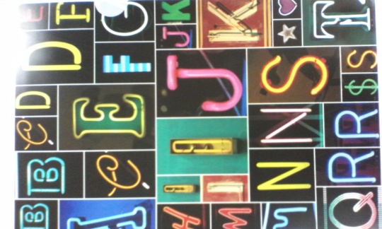 Папка-уголок А4 "Urban type"  ЕК 18248